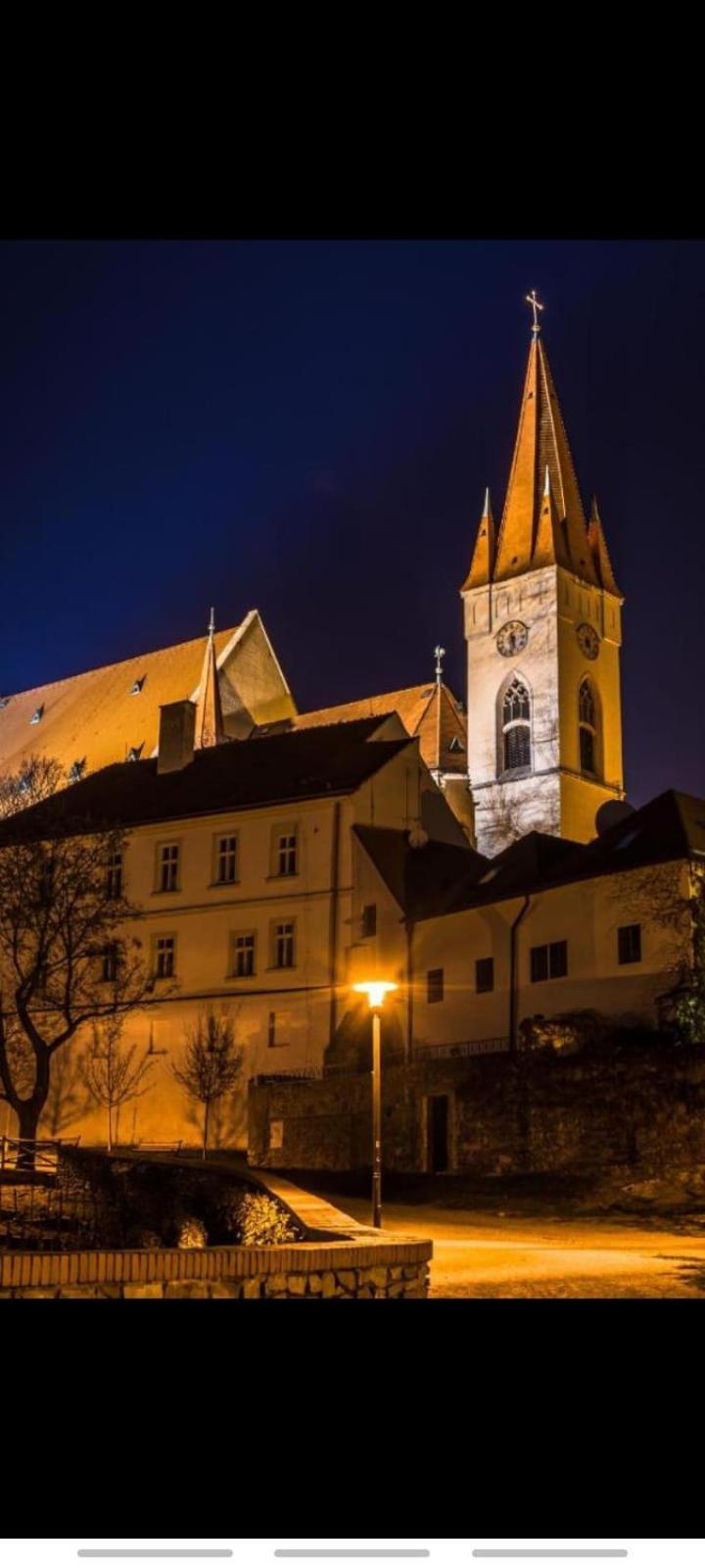 Apartman Pod Hradem Znojmo Bagian luar foto