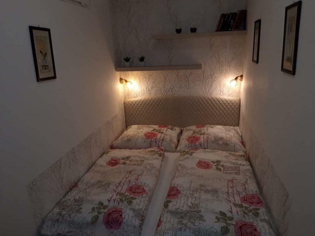 Apartman Pod Hradem Znojmo Bagian luar foto
